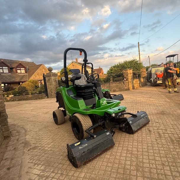 2018 John Deere Roberine F3 4WD 3 Gang Ride On Flail Mower