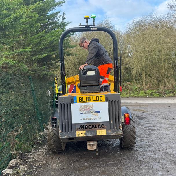 2018 Mecalac TA3S 3 Ton Swivel Skip Dumper