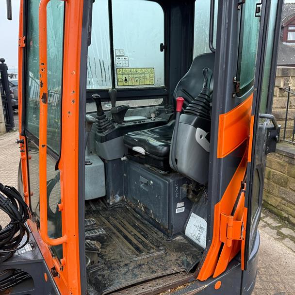 2019 Doosan DX35Z Mini Excavator