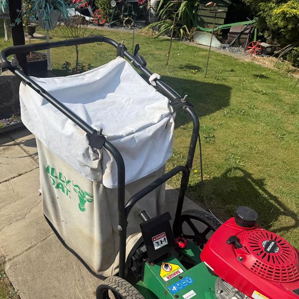 2019 Billy Goat KV650H KV-Vaccum Lawn Garden Collector