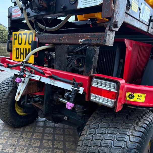 2020/70 Gianni Ferrari T4T Cruiser KEL 4WD Outfront Ride On Sweeper