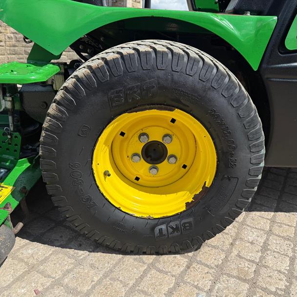 2020 John Deere 1580 Terriancut 4WD Outfront Ride On Mower With John Deere Fastback commercial 62 Rotary Deck
