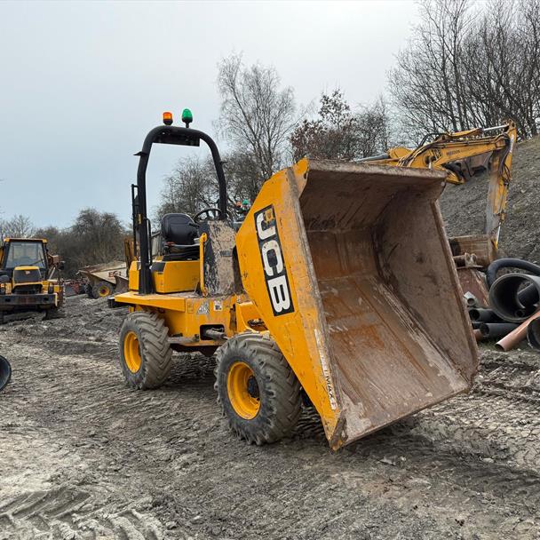 2021 JCB 3T-2 Straight Skip