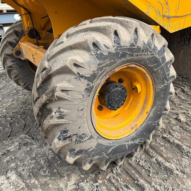 2021 JCB 3T-2 Straight Skip