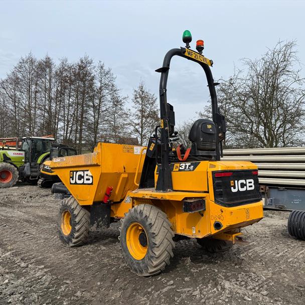 2021 JCB 3T-2 Straight Skip