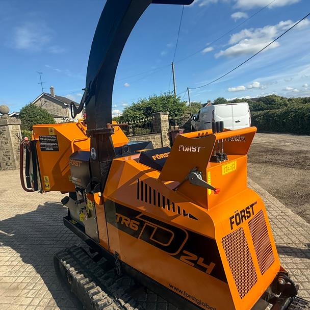 2022 Forst TR6D24 6" Diesel Tracked Wood Chipper