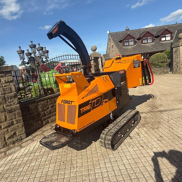 2022 Forst TR6D24 6" Diesel Tracked Wood Chipper
