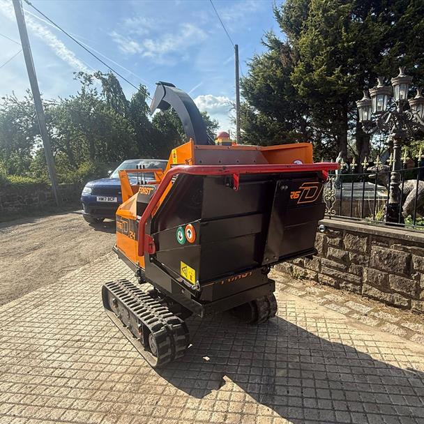 2022 Forst TR6D24 6" Diesel Tracked Wood Chipper