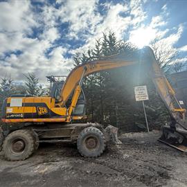 55 REG JCB JS130W Wheeled Excavator With Blade And Jack Legs