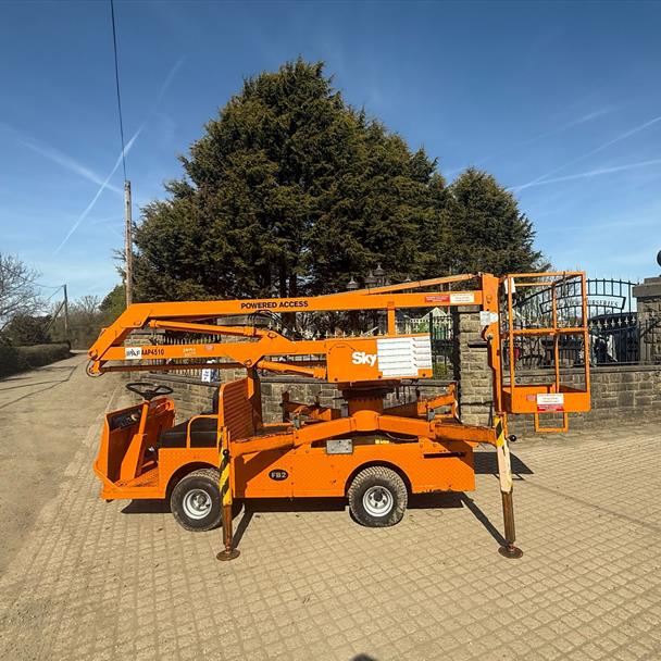 Bradshaw 36VOLT Utility Scissor Lift Boom Lift