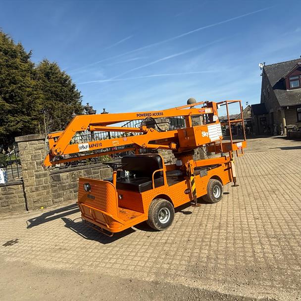 Bradshaw 36VOLT Utility Scissor Lift Boom Lift