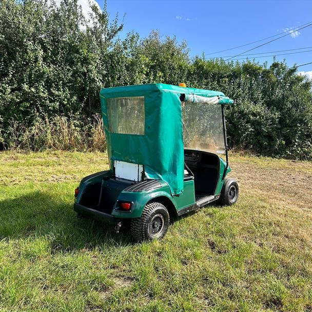EZ-GO Electric Golf Buggy/Cart