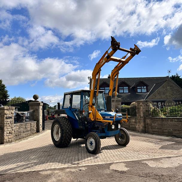 Ford 4110 54HP Tractor With Bomford Loader