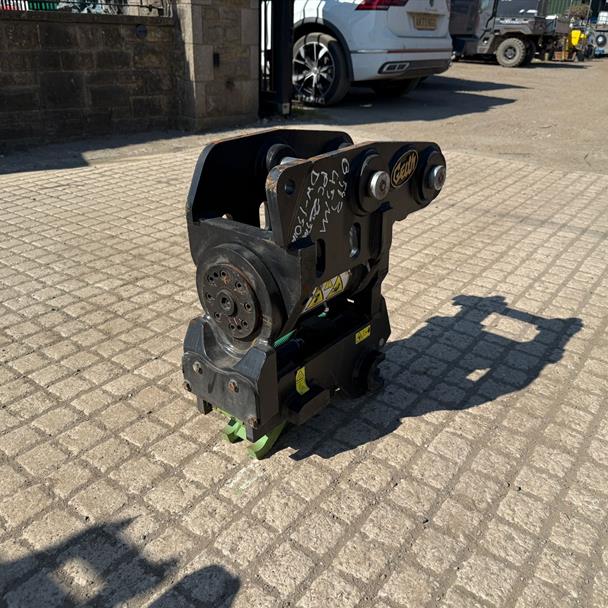 2023 Geith Hydraulic Tilting Quick Hitch