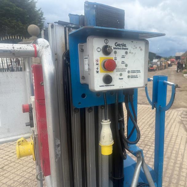 Genie DWPE-15S Electric Scissor Lift