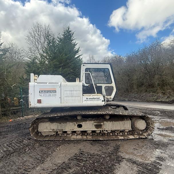 Hitachi FH150-3 Excavator