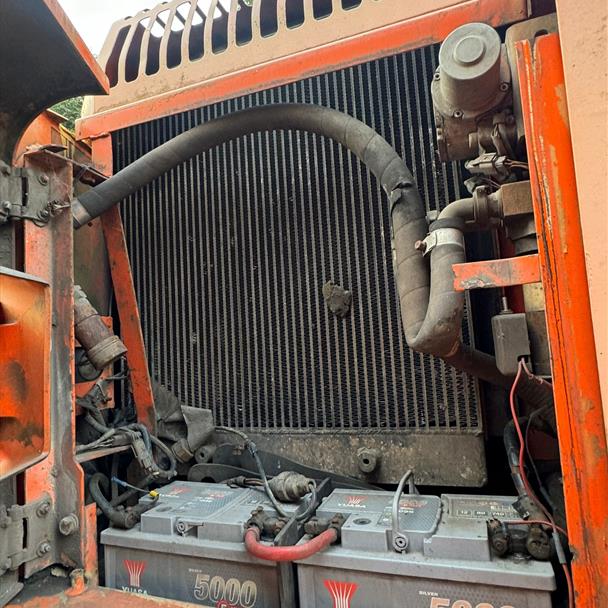 `Hitachi EX165W Wheeled Excavator 360 Digger Rail Road Machine