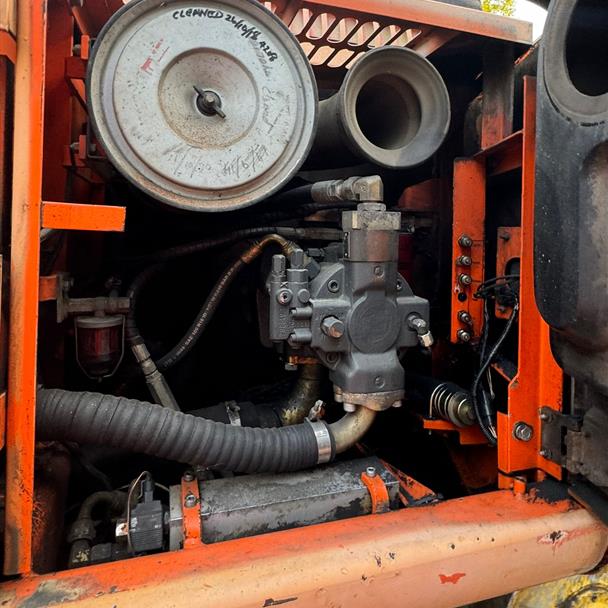 `Hitachi EX165W Wheeled Excavator 360 Digger Rail Road Machine