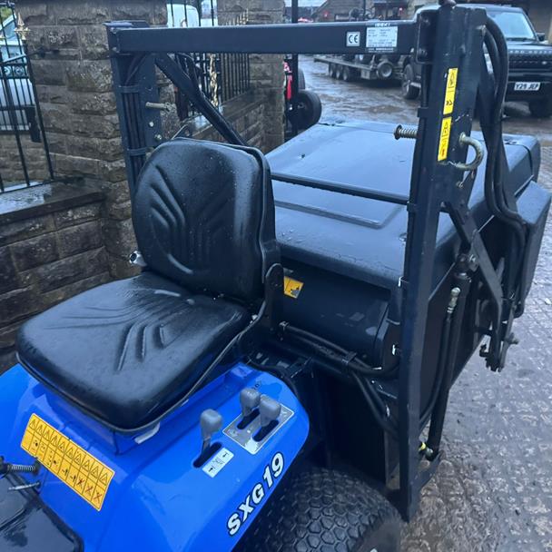 Iseki SXG19 Diesel High Tip Ride On Mower