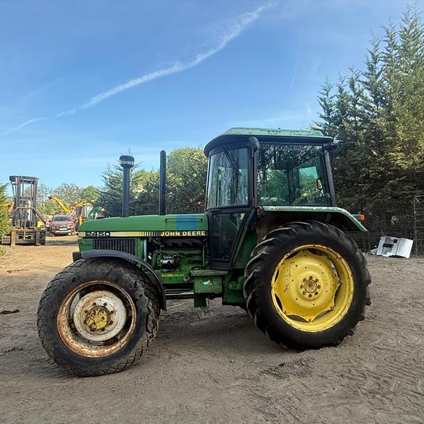 John Deere 2450 70HP 4WD Tractor