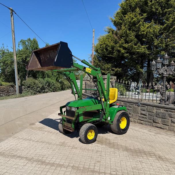 John Deere 455 22HP Compact Tractor With John Deere 45 Front Loader And Bucket