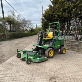 John Deere 1445 4WD Outfront Ride On Mower With John Deere 60" Rotary Deck