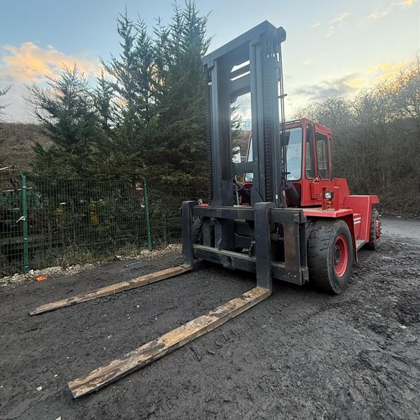 Kalmar DC136ECH 10 Ton Diesel Forklift