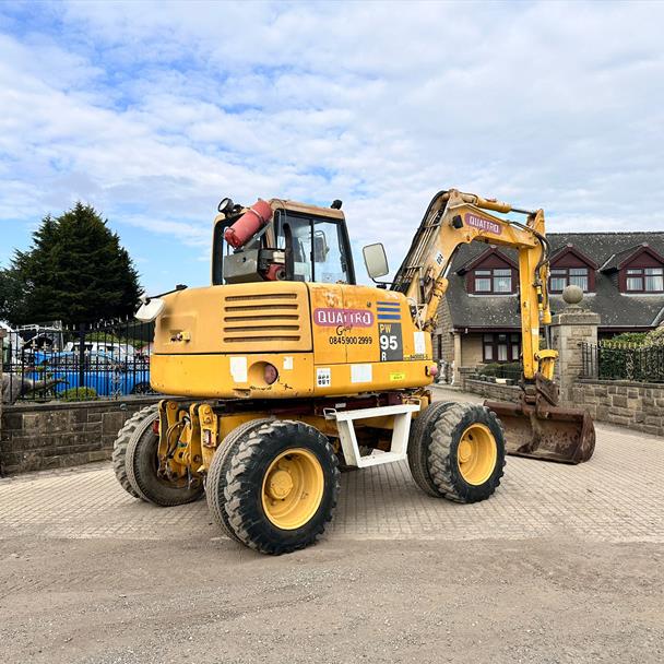Komatsu PW95R Wheeled Excavator/Rubber Duck