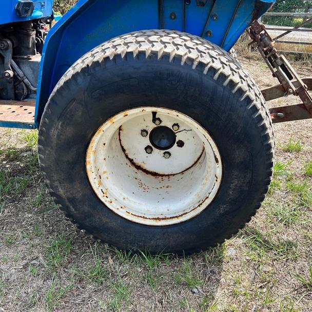 Mitsubishi MT180HMD 4WD Compact Tractor