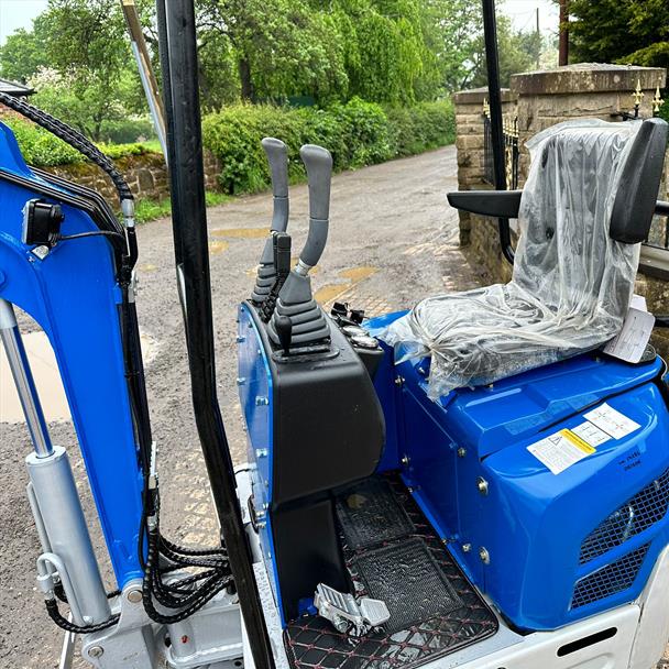 New/Unused Rippa NDI313 Mini Excavator