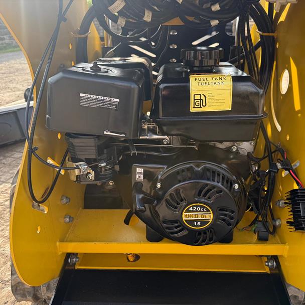 New/Unused Machpro MPS300 Compact Tracked Skidsteer Loader With Attachments Bundle!