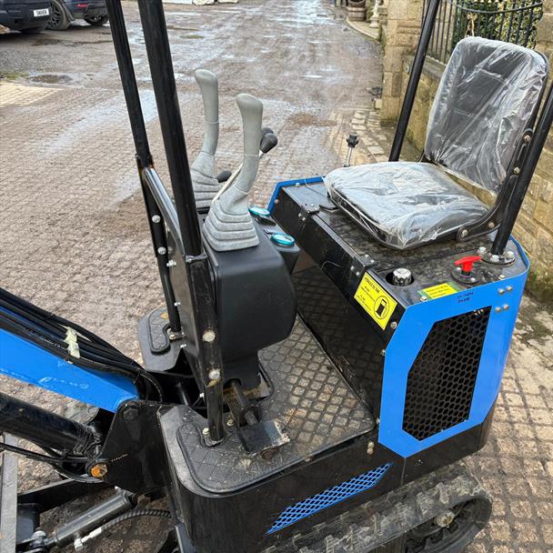 New/Unused 2024 Colt YFE10 Mini Excavator