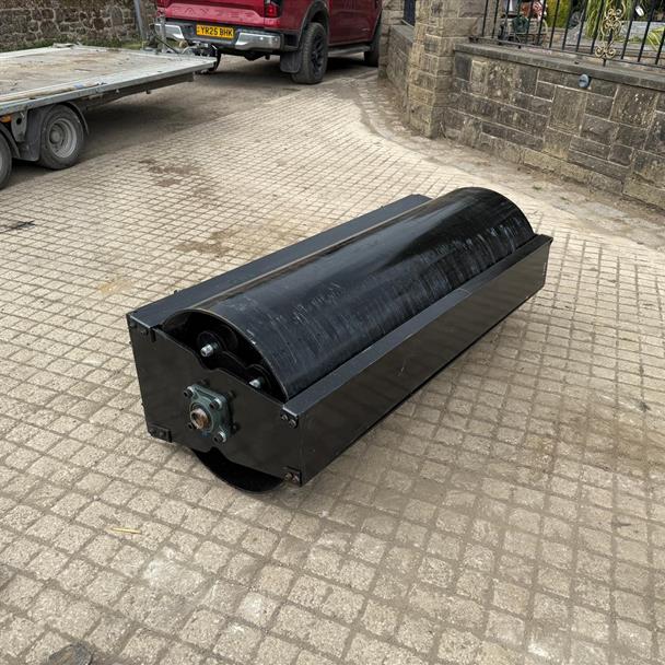 New/Unused GIYI 1.5 Metre Skidsteer Roller Compactor