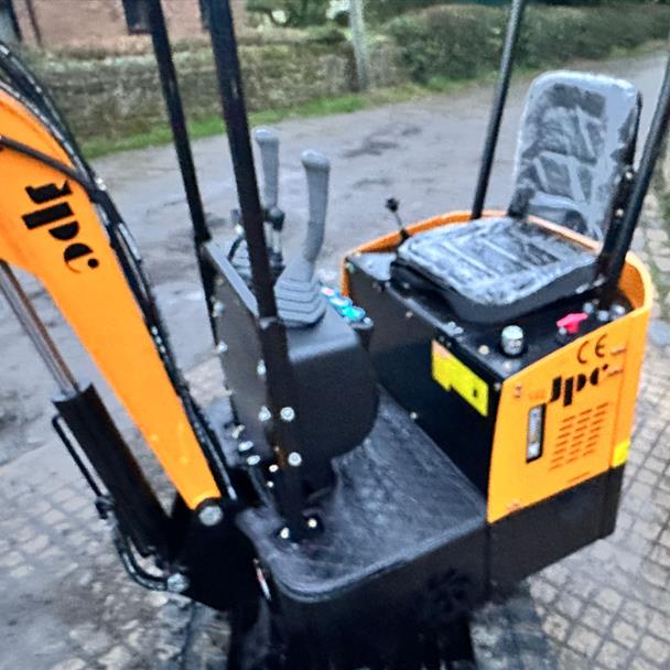 New/Unused 2024 JPC HT12 Mini Excavator With Konstant Mini Dumper Bundle