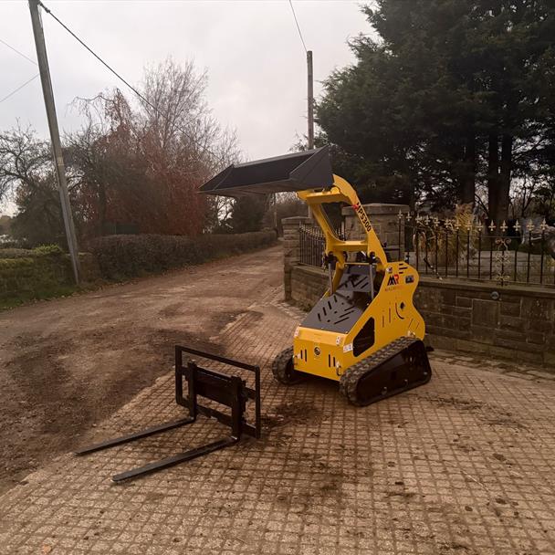New/Unused 2024 Machpro MPS300 Compact Tracked Skidsteer Loader With Attachments Bundle!