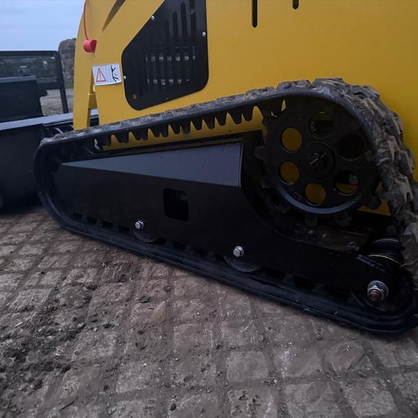 New/Unused 2024 Machpro MPS300 Compact Tracked Skidsteer Loader With Attachments Bundle!