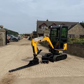 New/Unused 2024 Mammoth MP12PRO Mini Excavator Bundle! With New Finger Bar Mower And Manual Thumb Grab