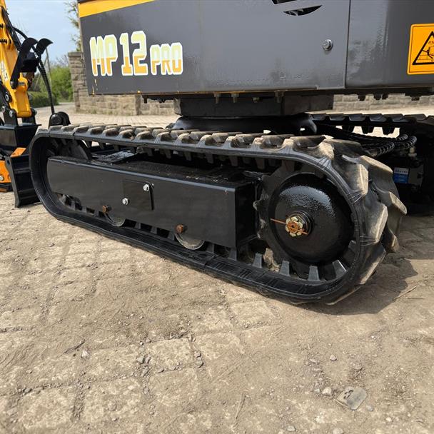 New/Unused 2024 Mammoth MP12PRO Mini Excavator Bundle! With New Finger Bar Mower And Manual Thumb Grab