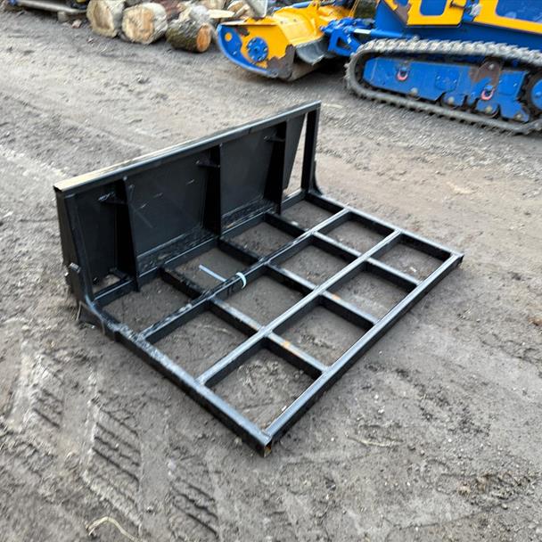 New/Unused GIYI Skidsteer 4FT Land Leveller