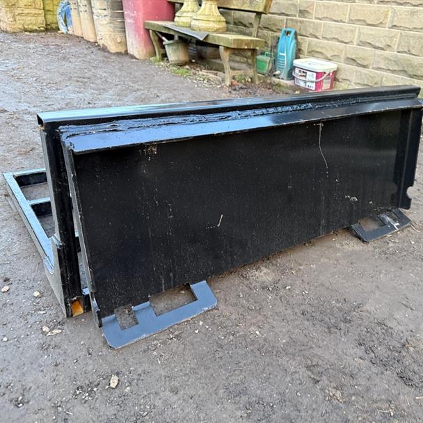 New/Unused GIYI Skidsteer 4FT Land Leveller
