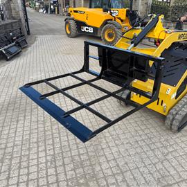 New/Unused 2025 GIYI Mini Skidsteer Land Leveller Menage Rake