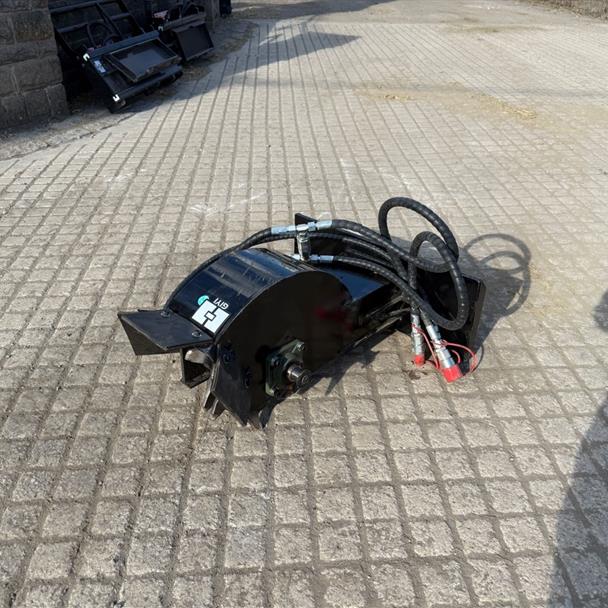 New/Unused 2025 GIYI Mini Skidsteer Stump Grinder