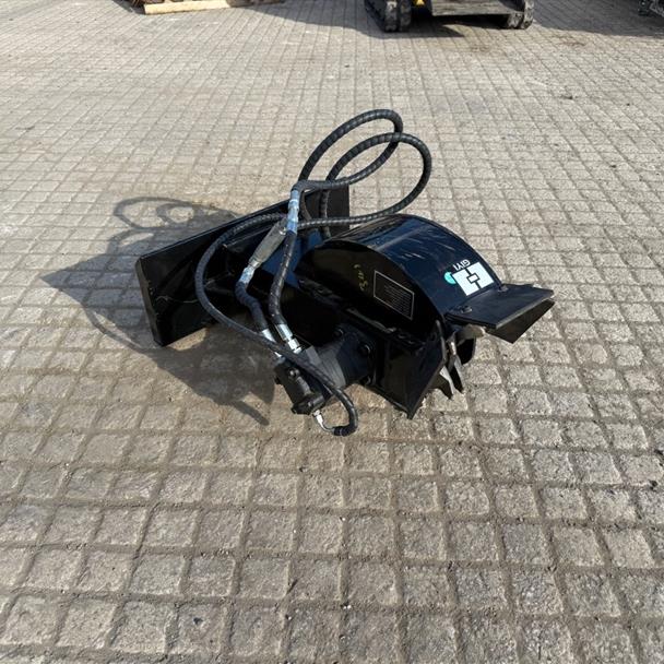 New/Unused 2025 GIYI Mini Skidsteer Stump Grinder