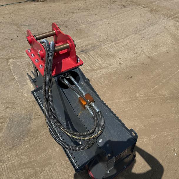 New/Unused Handy HEM34 34" Hydraulic Excavator Forestry Mulcher Mower