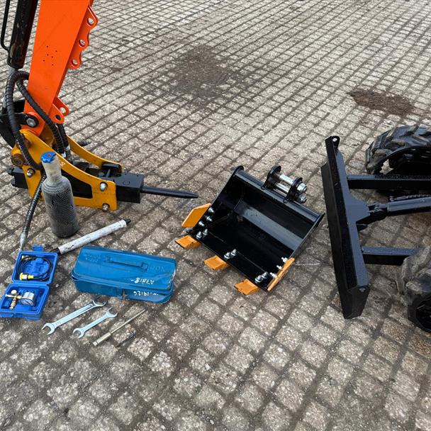 New/Unused 2024 JPC KV12  Mini Excavator With Unused Hydraulic Rock Breaker