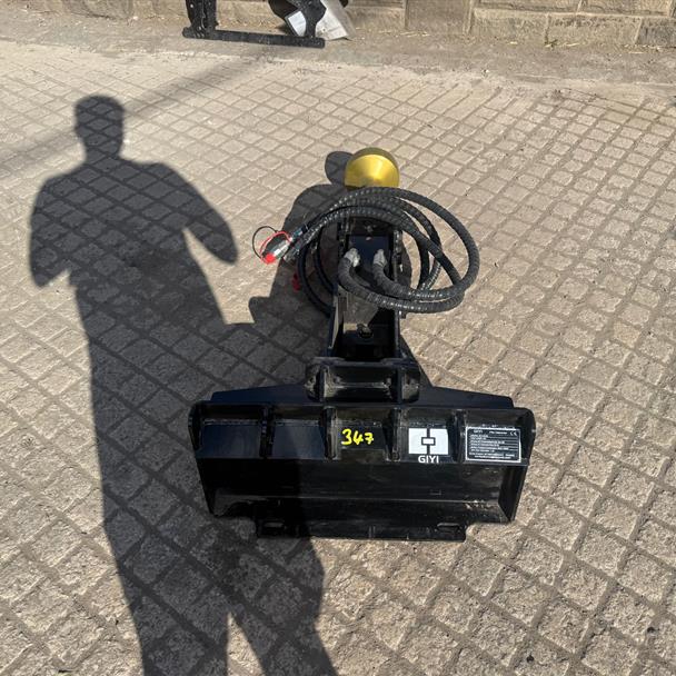 New/Unused 2025 GIYI Mini Skidsteer Hydraulic Post Knocker
