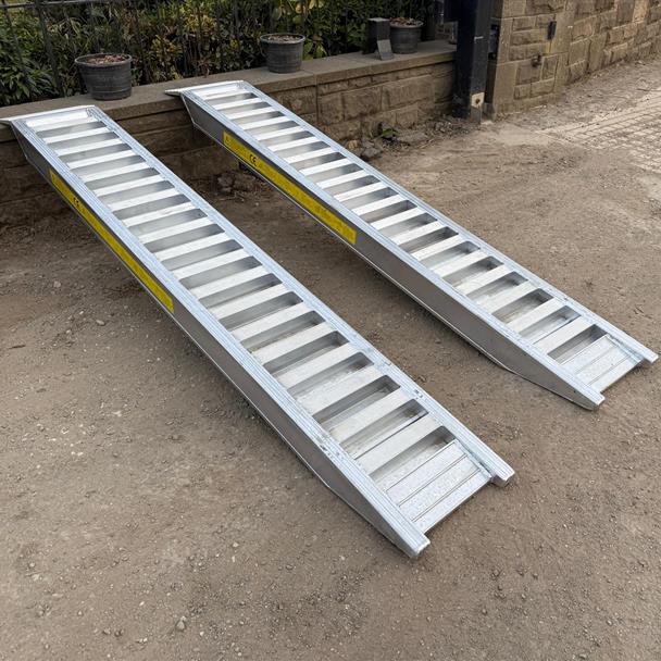 New/Unused Set Of 8FT Aluminium 6 Ton Loading Ramps