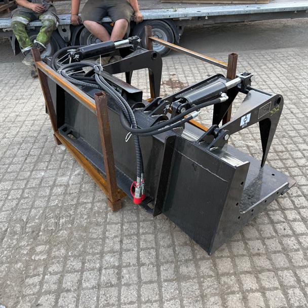 New/Unused 2025 GIYI GY-PG72 72" Skidsteer Bucket Grab