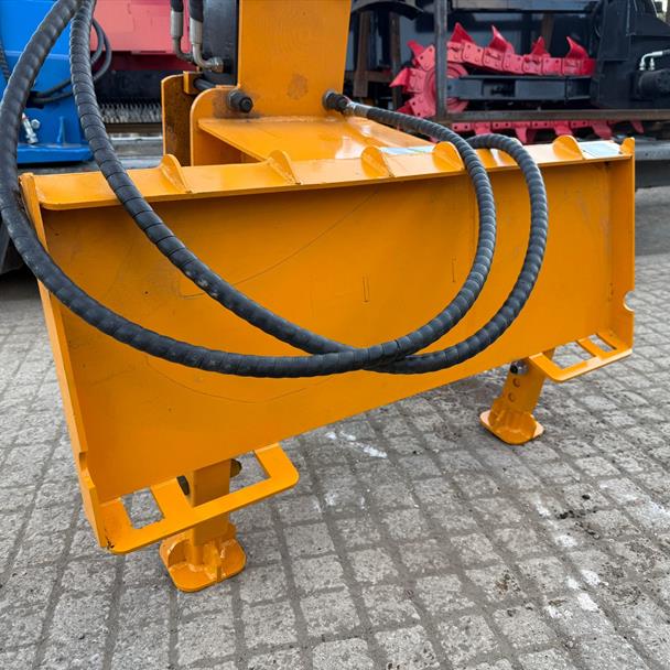 New/Unused 2025 GIYI GY-AD680 Hydraulic Skidsteer Post Knocker