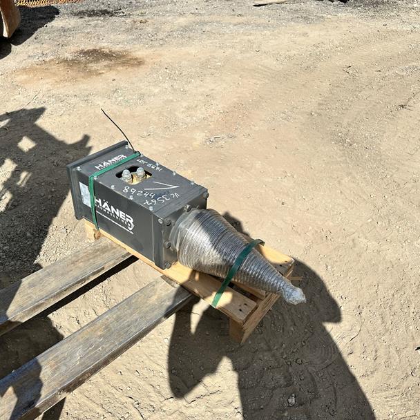New/Unused 2024 Haner HKS120 Log/Stump Splitter